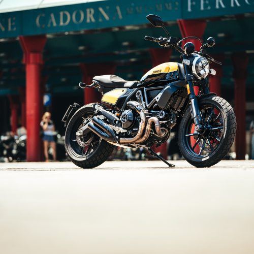 2021 Ducati Scrambler Full Throttle Gallery Image 3