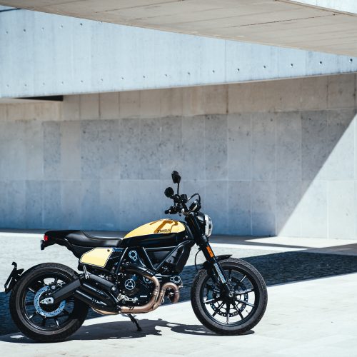 2021 Ducati Scrambler Full Throttle Gallery Image 4