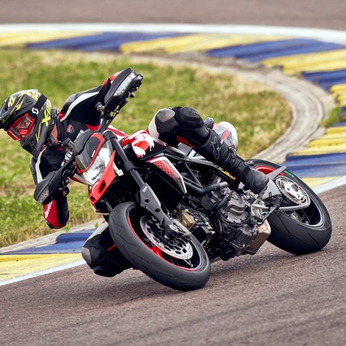 2021 Ducati Hypermotard 950 RVE Gallery Image 4