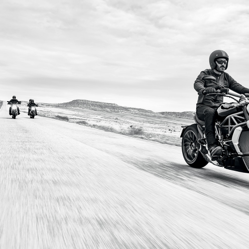 2022 Ducati XDiavel S Gallery Image 2