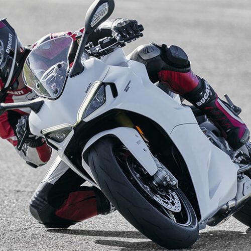 2022 Ducati SuperSport 950 S Gallery Image 2
