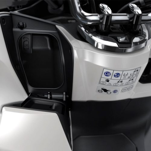 2021 Honda PCX Gallery Image 4