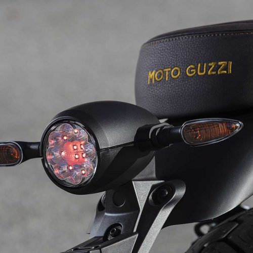 2022 MotoGuzzi V9 Bobber E5 Gallery Image 4