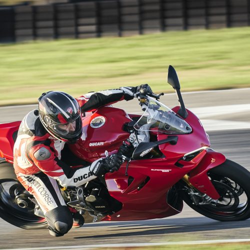 2023 Ducati SuperSport 950 Gallery Image 1