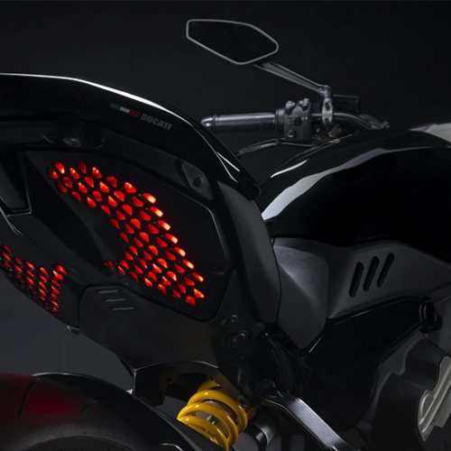 2025 Ducati Diavel V4 Gallery Image 3