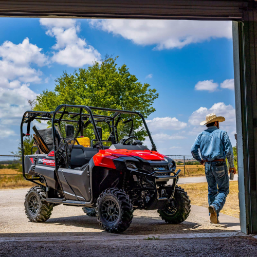 2025 Honda PIONEER 700-4 Gallery Image 2