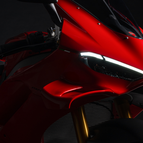 2025 Ducati Panigale V4 Gallery Image 3