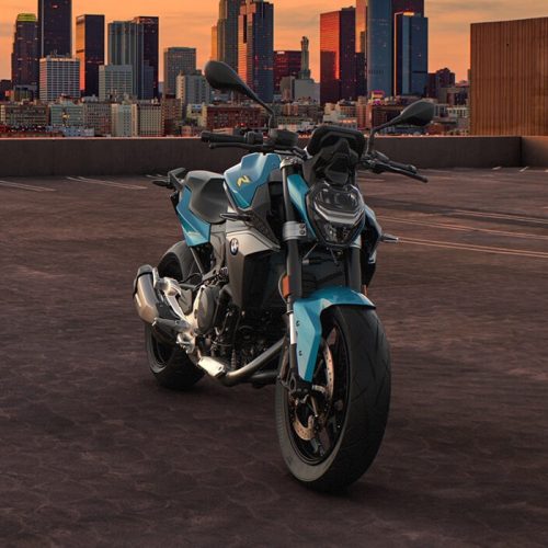 2025 BMW F 900 R Gallery Image 3