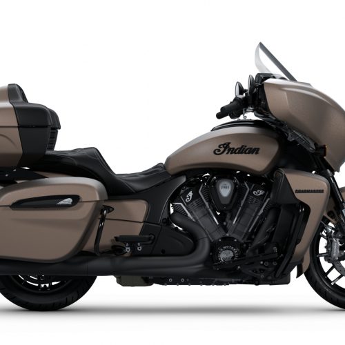 2025 IndianMotorcycle Roadmaster PowerPlus Dark Horse Gallery Image 2