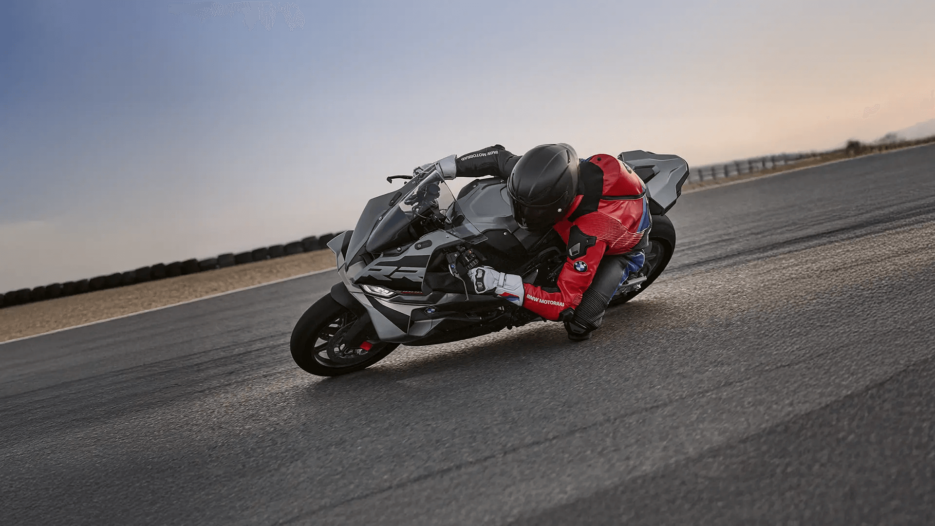 Get 2.9% APR financing or $1,000 off MSRP on the 2026 S 1000 RR
